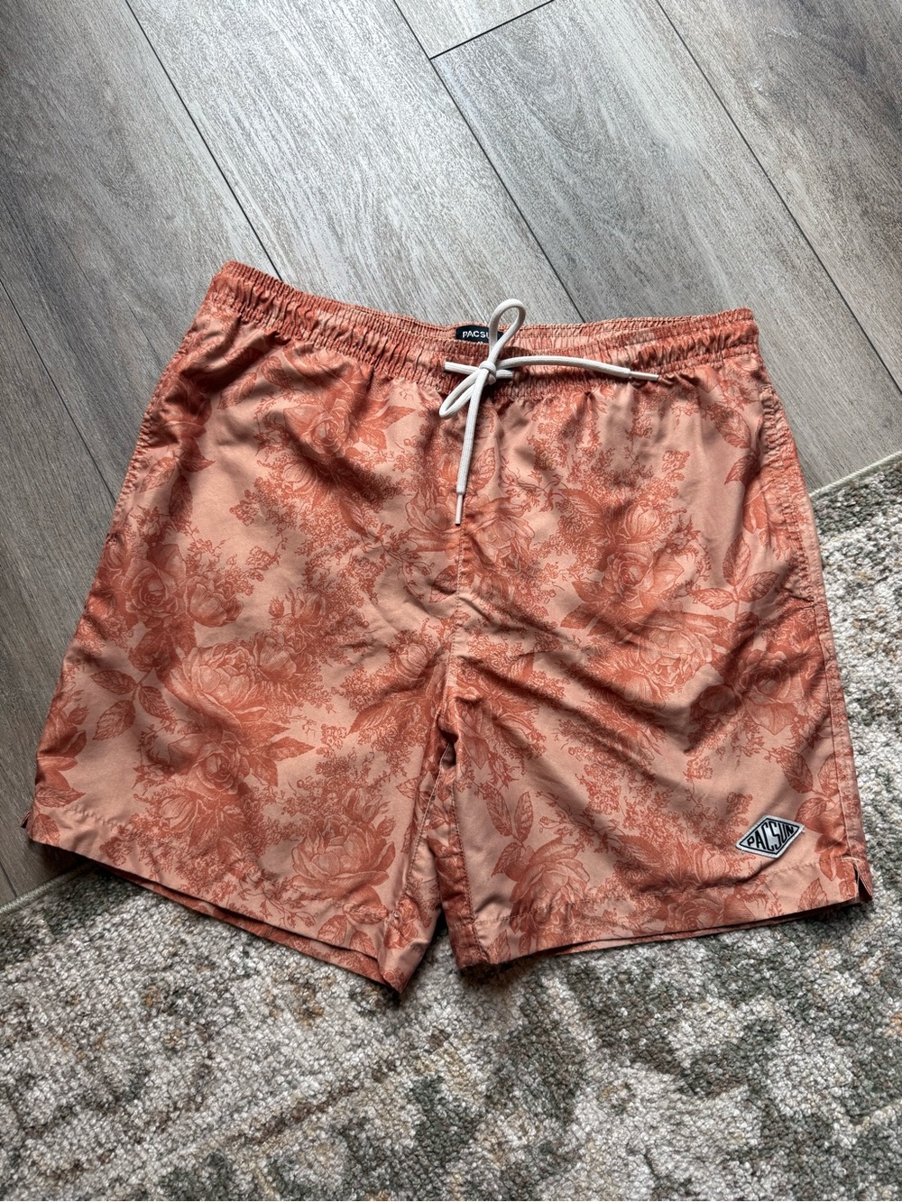 PacSun Men's Swim Trunks / Board Shorts • Size Medium